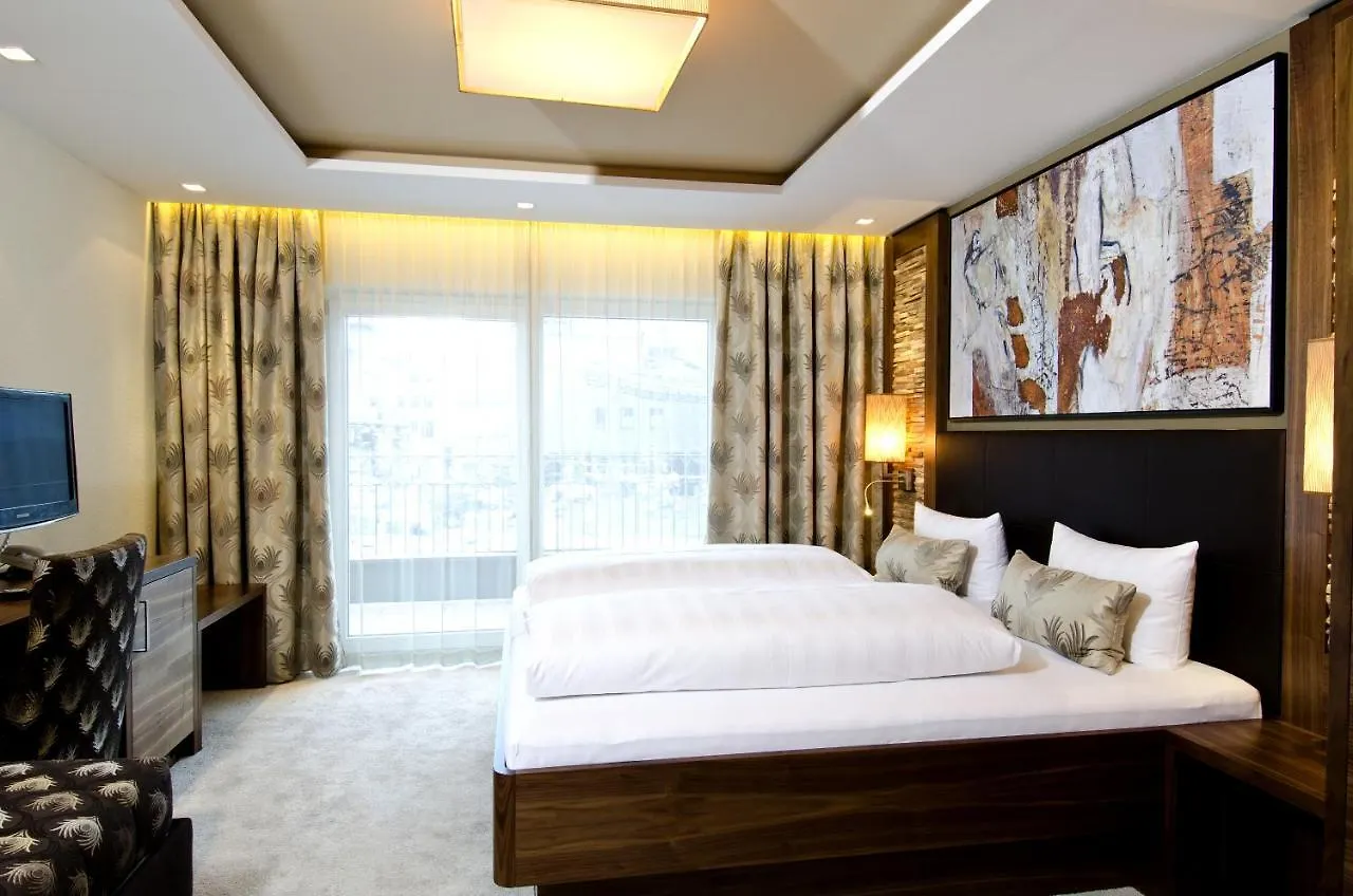 Hotel Garni Astoria Ischgl 4*,